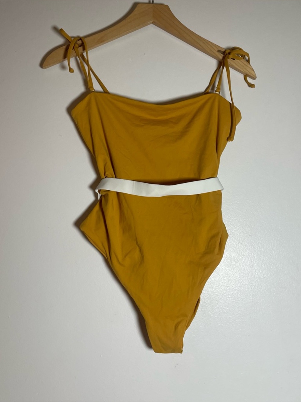 L*SPACE Mustard Yellow Belted One Piece Swimsuit Spaghetti
Strap Size 10